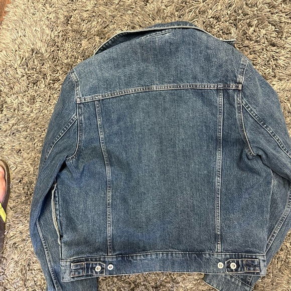 H&M loggDenim Jacket with Button Closure <<<204>>> - Picture 7 of 8